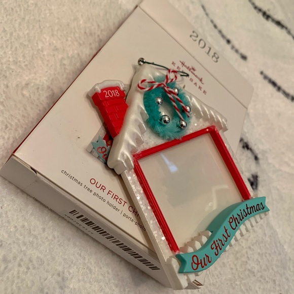 2018 Keepsake Christmas Frame Ornament - Picture 6 of 6